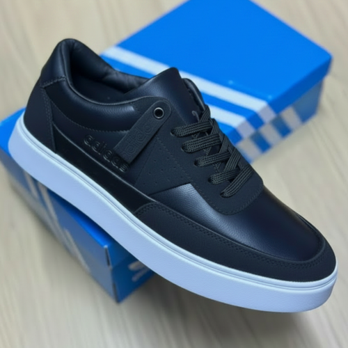 Classic Low-Top Casual Sneakers – Premium Everyday Streetwear Shoes