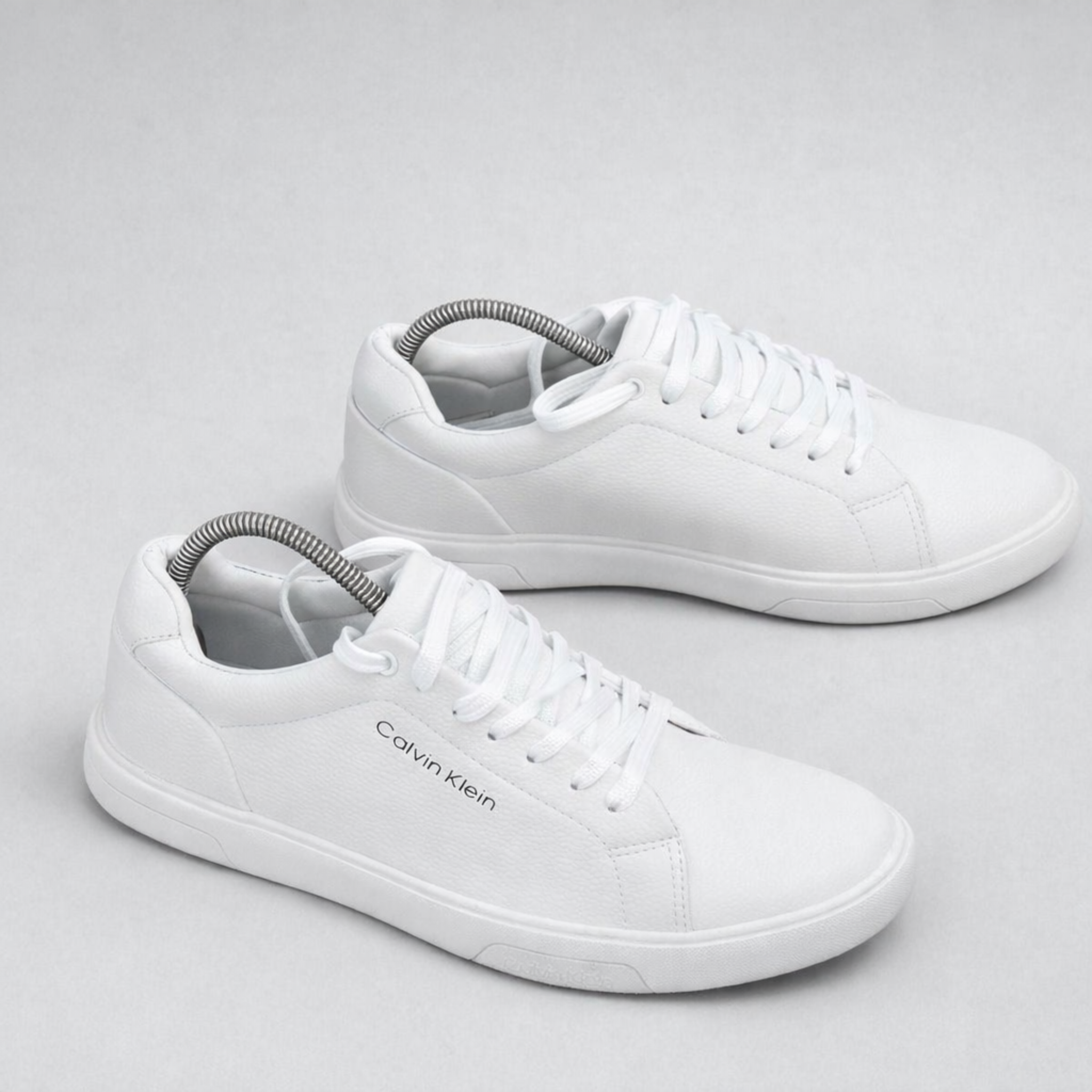 Calvin Klein Minimal Leather Sneakers – Premium Low-Top Casual Shoes for Everyday Comfort & Street Style